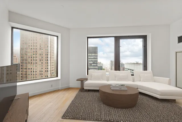 $1,495,000 | 75 Wall Street, Unit 38N | Financial District