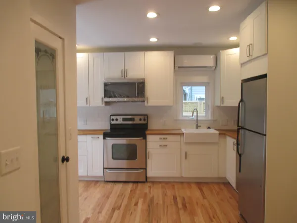 $2,150 | 2624 West 19th Street, Wilmington, DE 19806