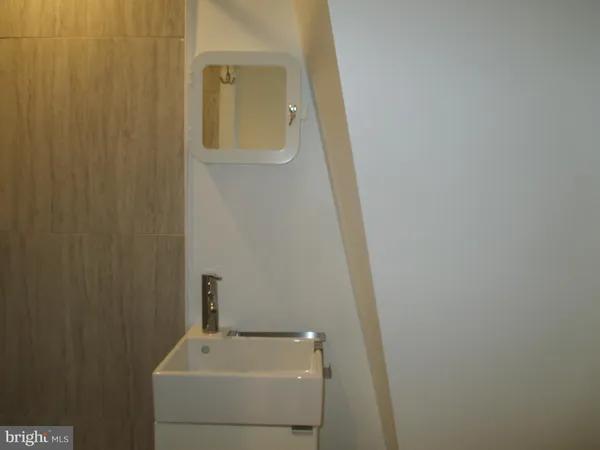 $2,150 | 2624 West 19th Street, Wilmington, DE 19806