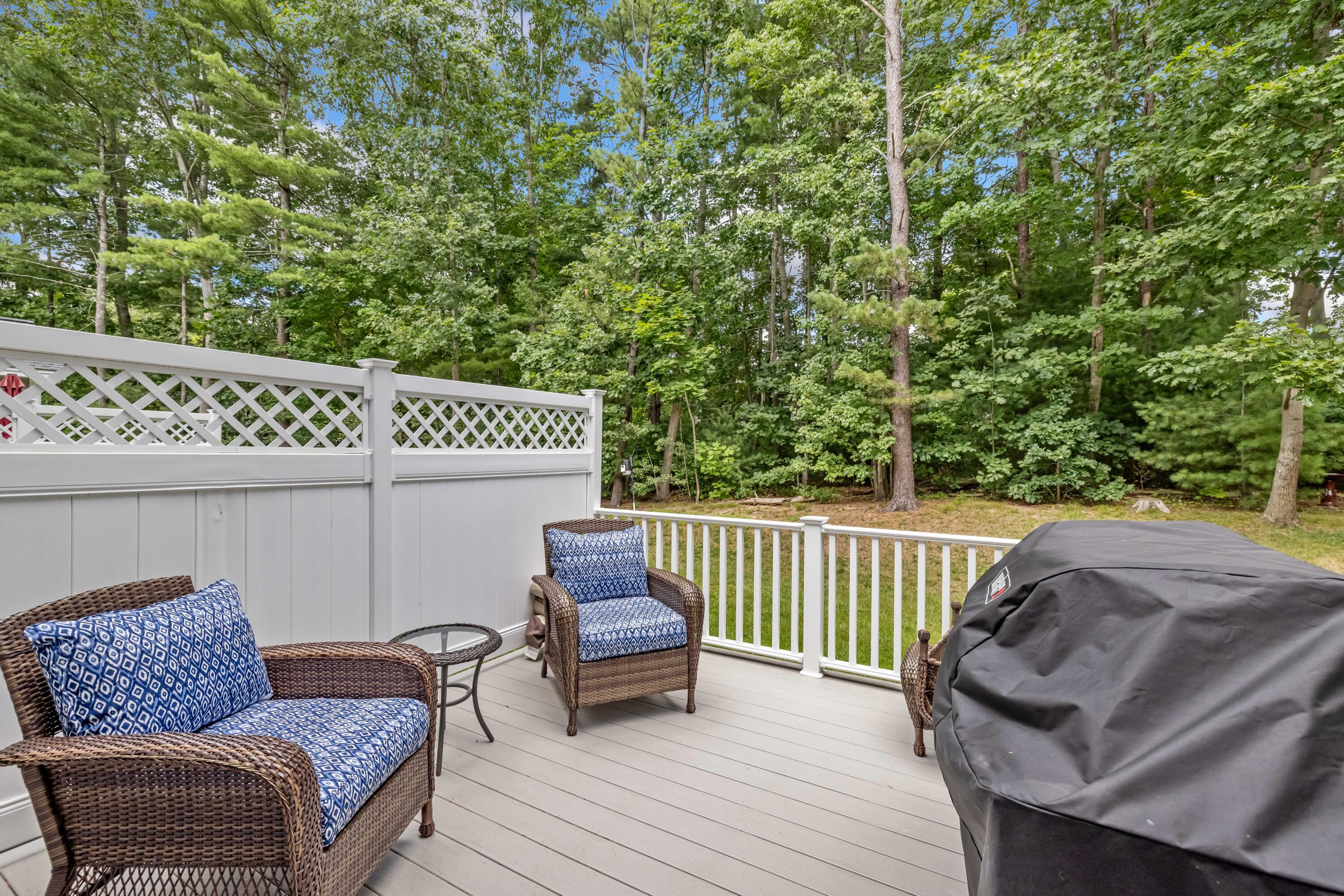 23 Chamberlain Way, Unit 23 Kennebunk, ME 04043 - Photo 7 of 49 3G0A9195