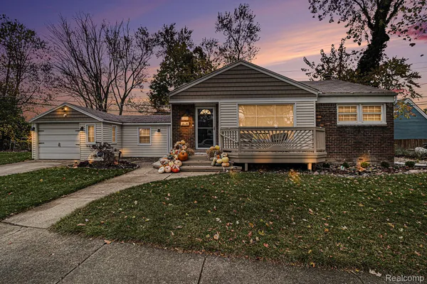 $3,500 | 1815 East Lincoln Street, Birmingham, MI 48009