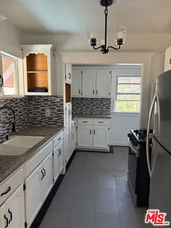 $4,150 | 3624 Arlington Avenue, Los Angeles, CA 90018