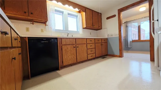 $149,900 | 1108 Roosevelt Avenue, St. Joseph, MO 64505