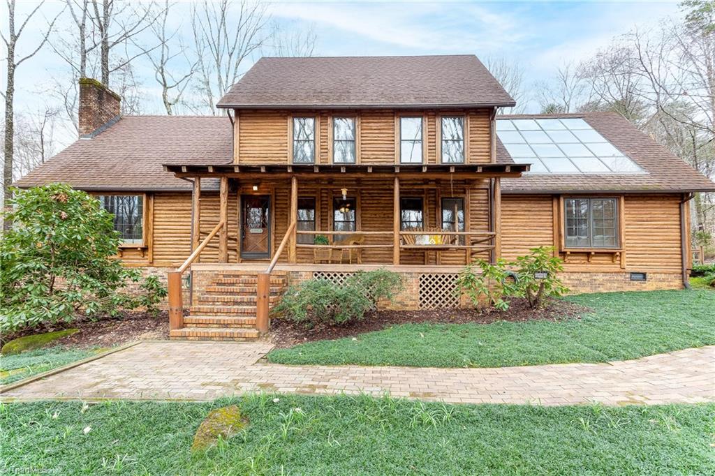 5413 Rambling Road Greensboro, NC 27409 - Photo 3 of 39