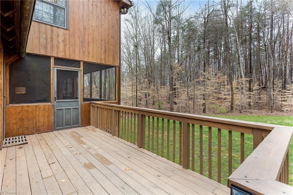 5413 Rambling Road Greensboro, NC 27409 - Photo 37 of 39