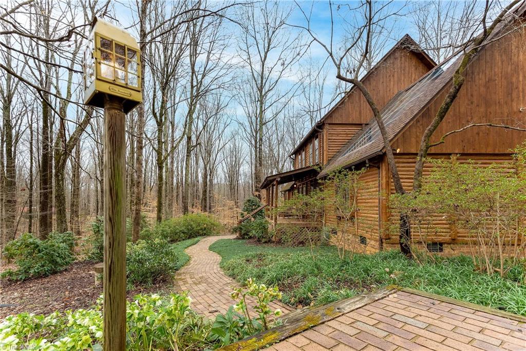 5413 Rambling Road Greensboro, NC 27409 - Photo 38 of 39