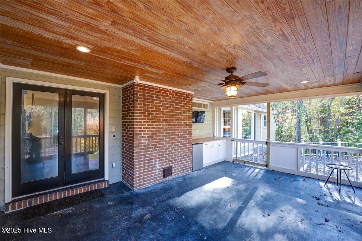 3302 Country Club Road Trent Woods, NC 28562 - Photo 9 of 78 19-3302_Country_Club-71