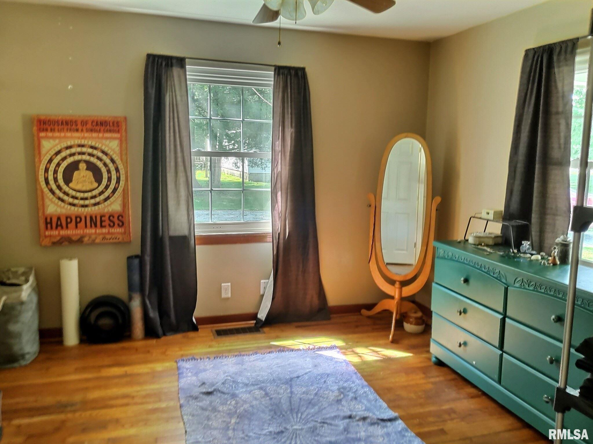 219 Country Club Road Centralia, IL 62801 - Photo 8 of 14 Gallery Image 8