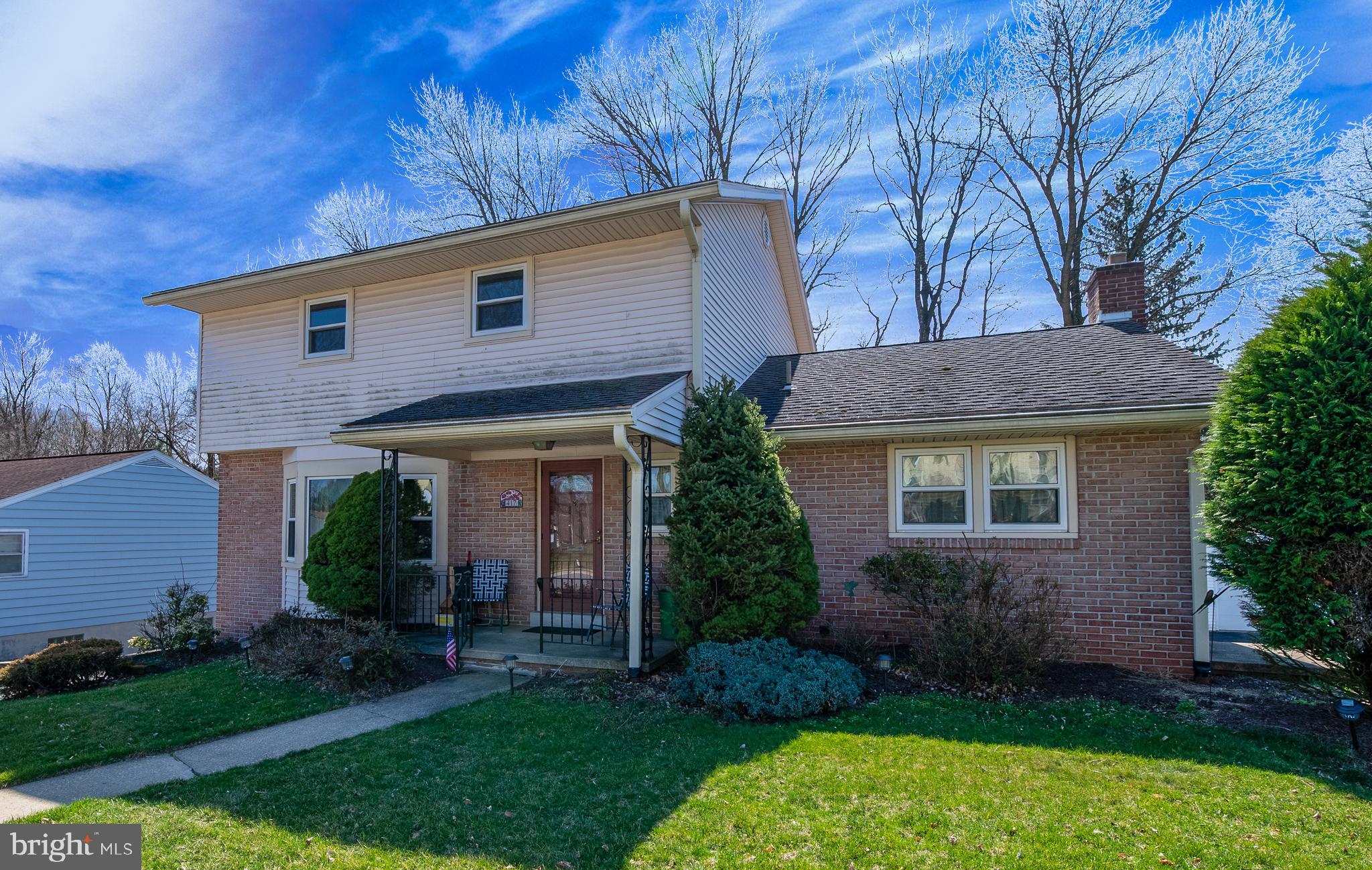 417 Holland Street Reading, PA 19607 - Photo 2 of 29