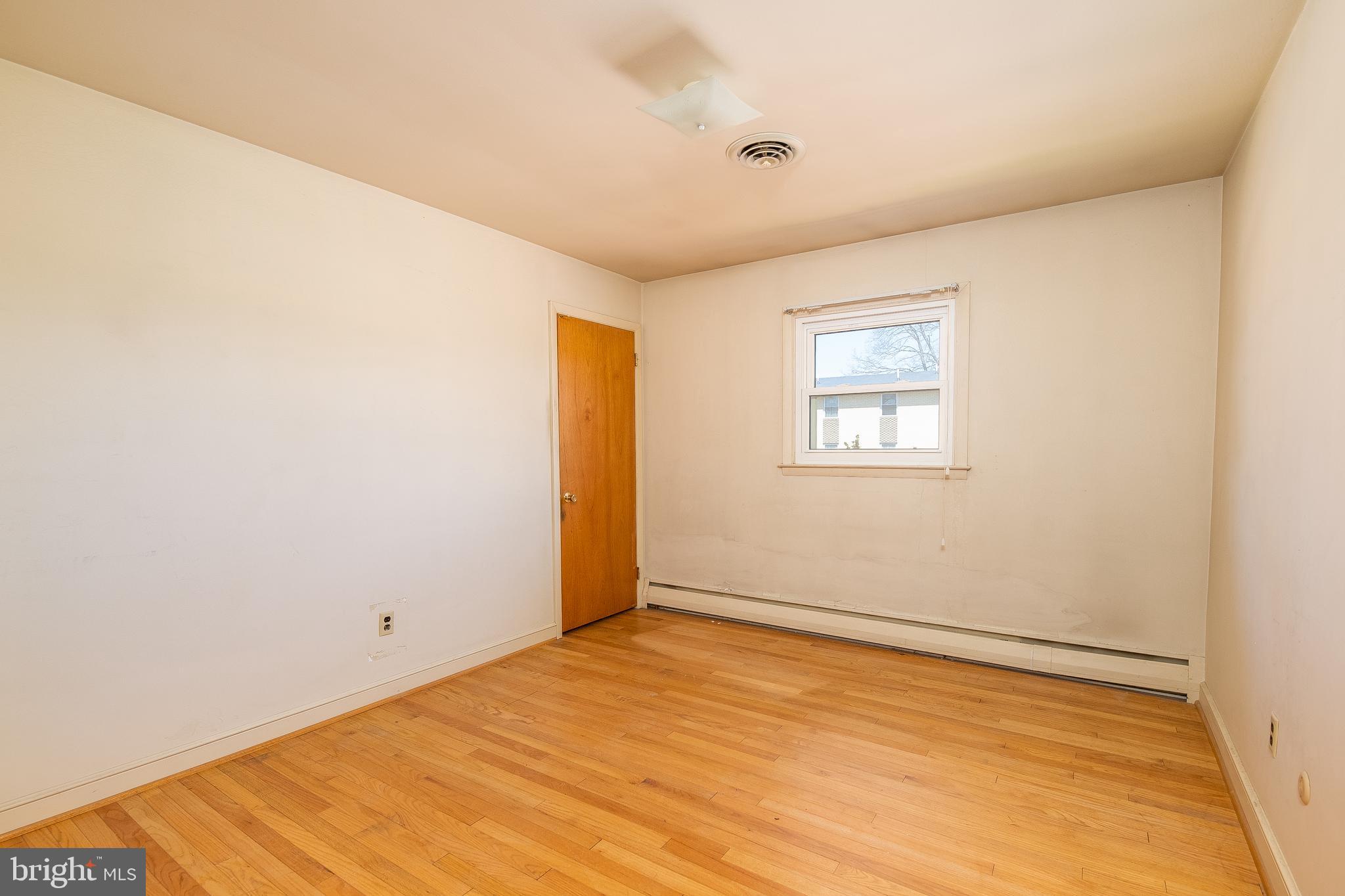 417 Holland Street Reading, PA 19607 - Photo 16 of 29