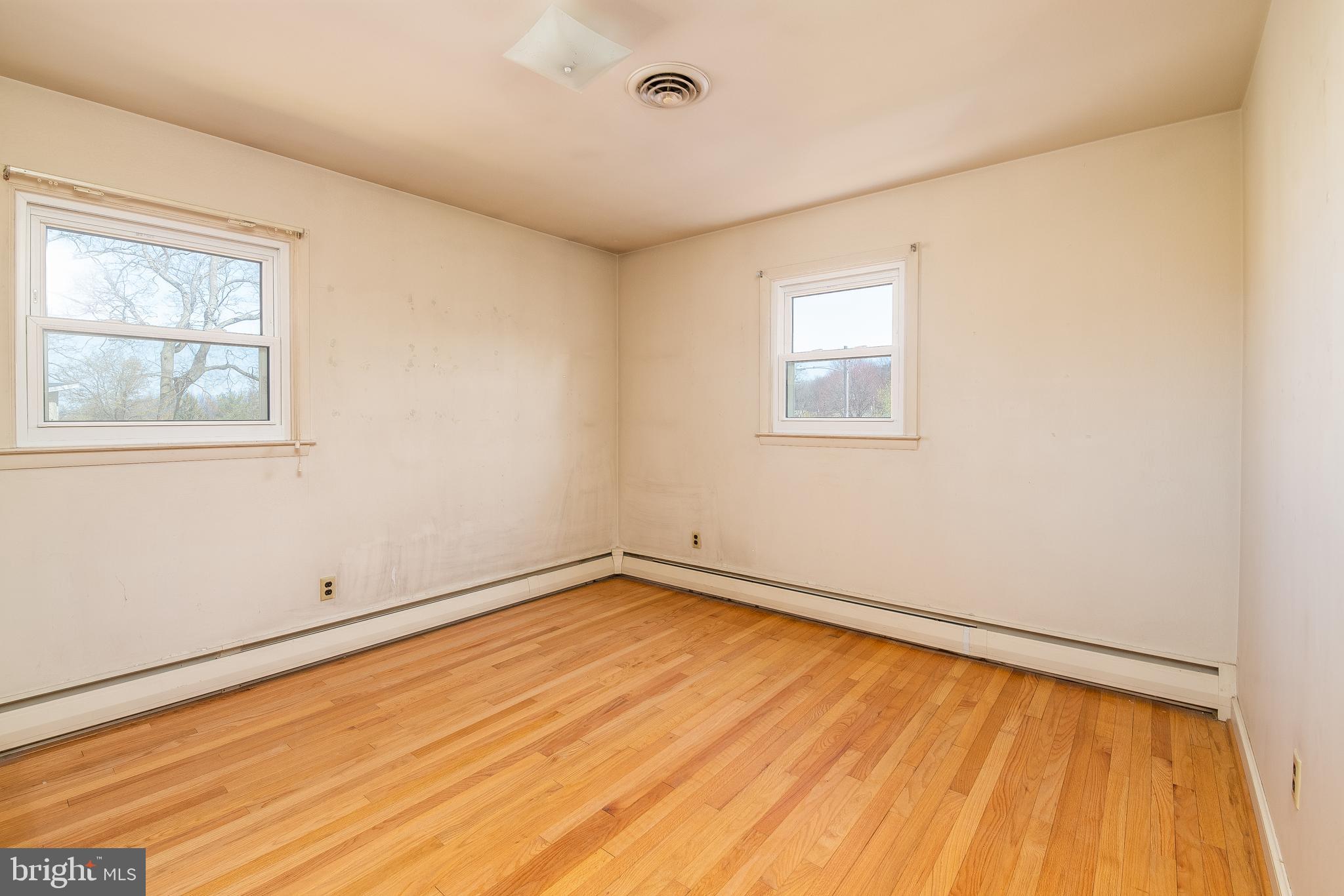 417 Holland Street Reading, PA 19607 - Photo 17 of 29