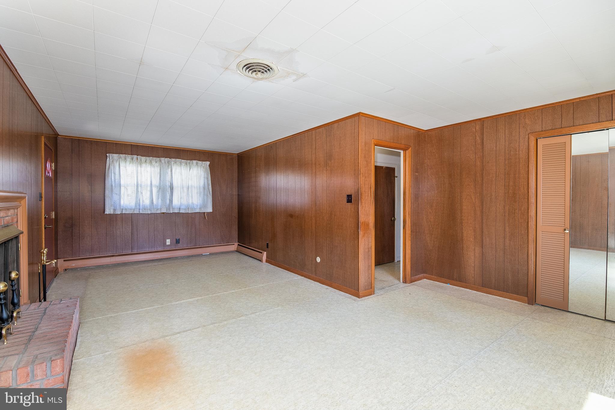 417 Holland Street Reading, PA 19607 - Photo 10 of 29