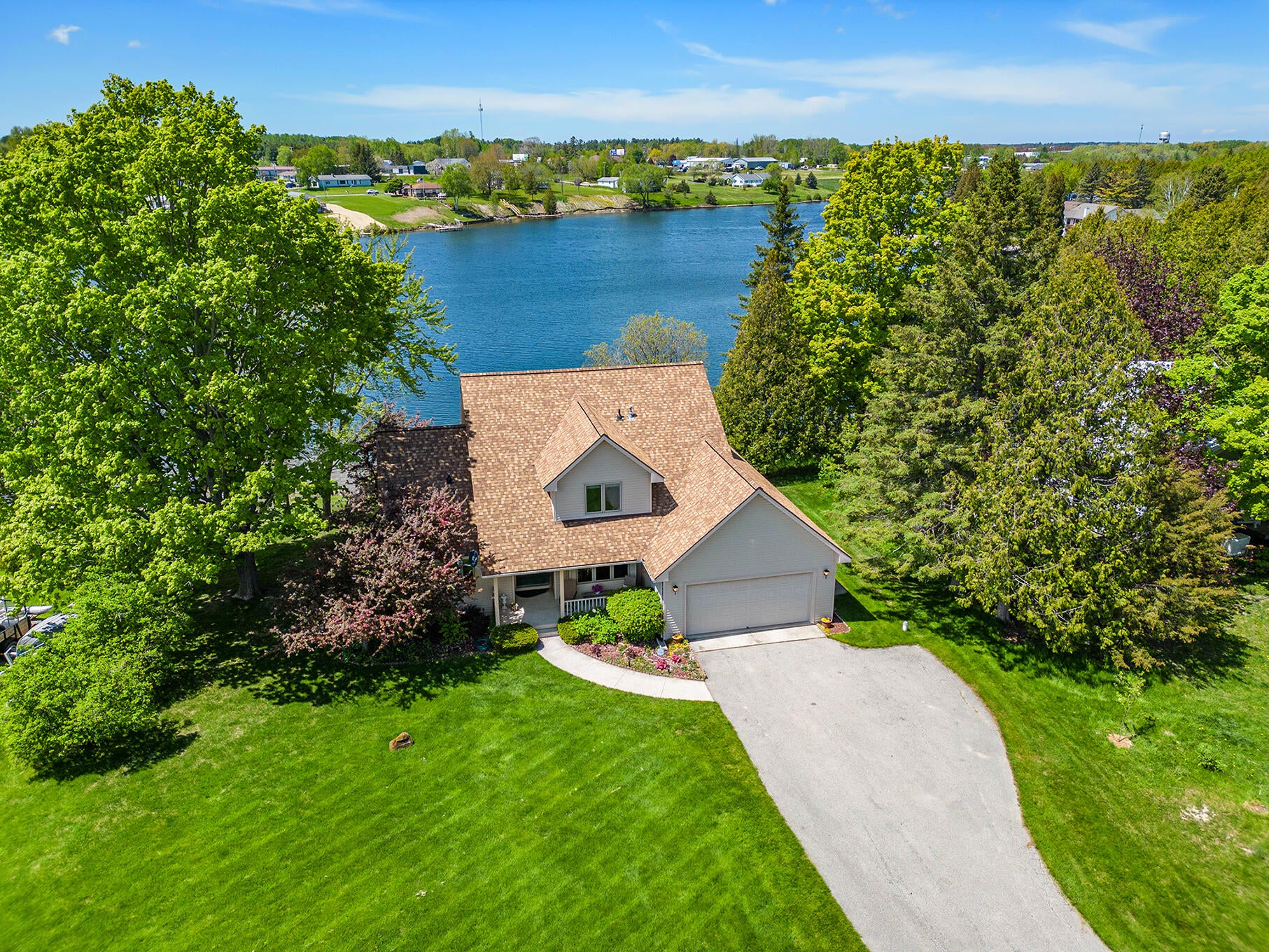 10783 Moonlight Bay Road Cheboygan, MI 49721 - Photo 6 of 50 Gallery Image 6