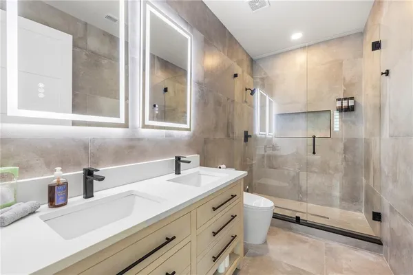 $670,000 | 1908 East 17th Avenue, Tampa, FL 33605