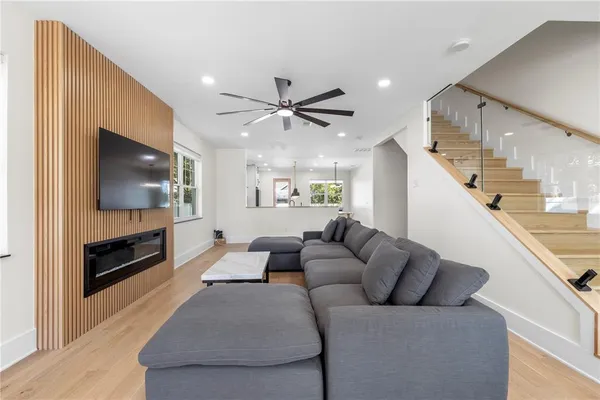 $670,000 | 1908 East 17th Avenue, Tampa, FL 33605