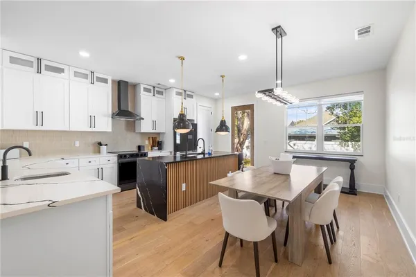 $670,000 | 1908 East 17th Avenue, Tampa, FL 33605