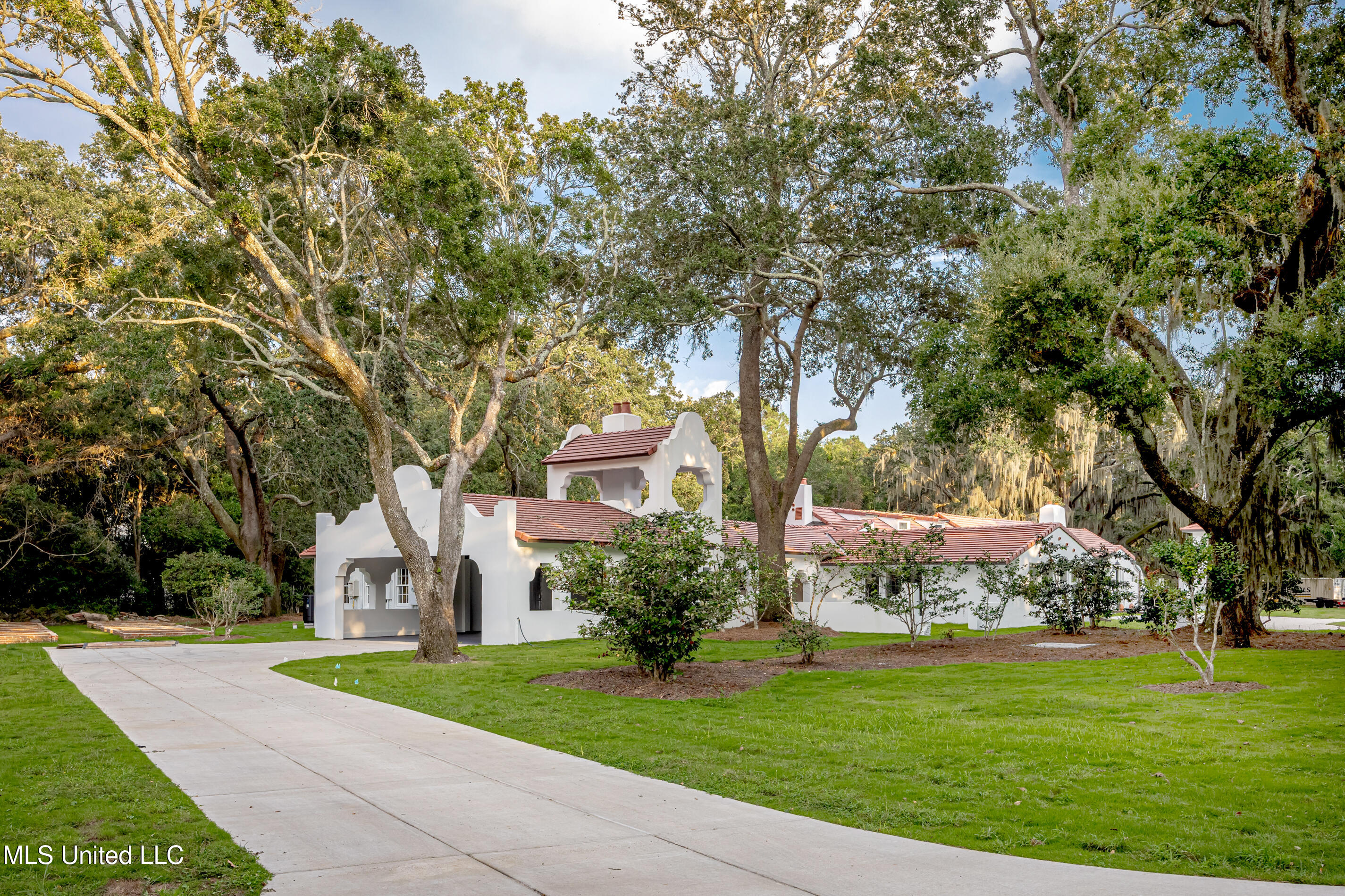 9777 Pointe Aux Chenes Road Ocean Springs, MS 39564 - Photo 3 of 191 5F5A5337