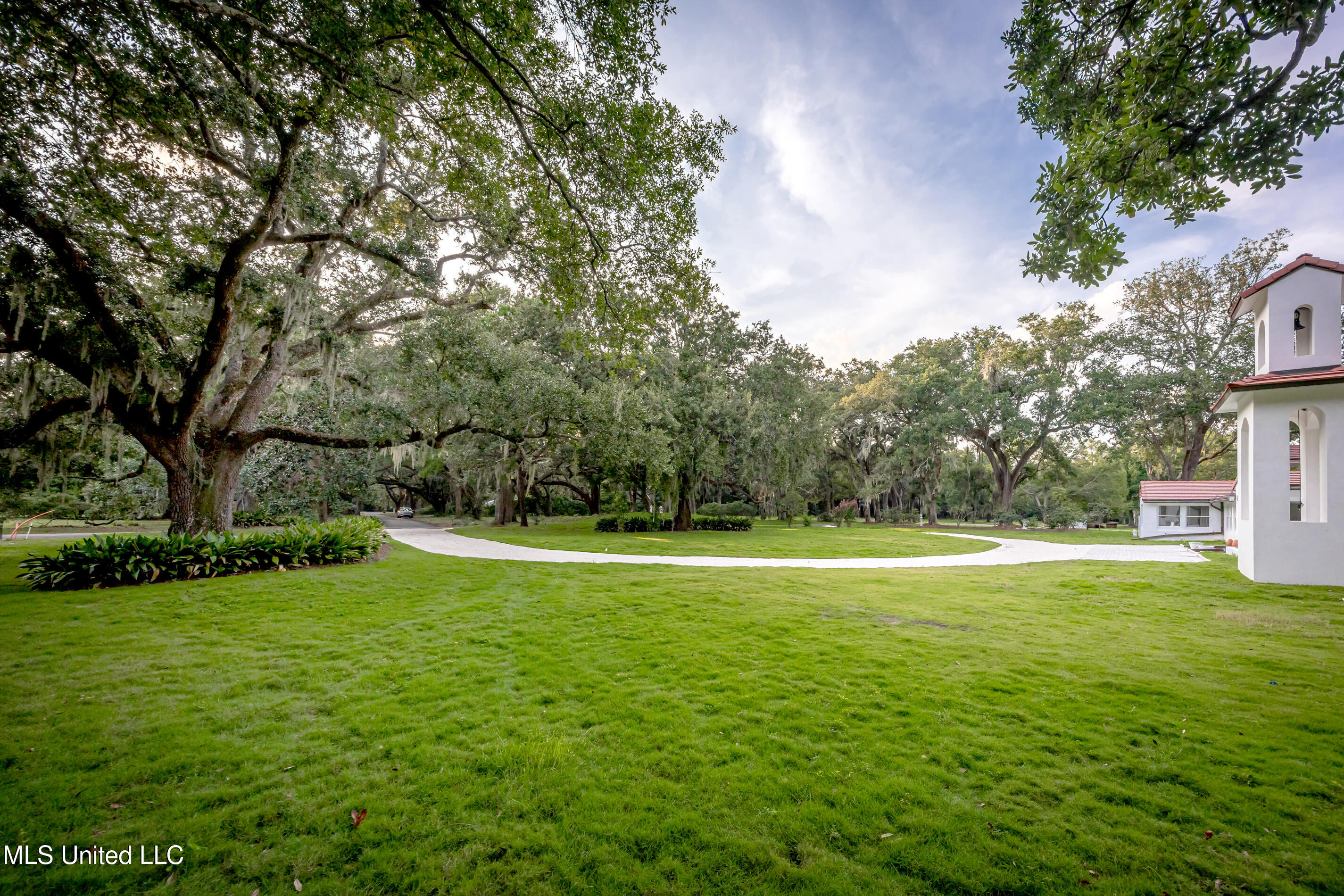 9777 Pointe Aux Chenes Road Ocean Springs, MS 39564 - Photo 36 of 191 5F5A5482