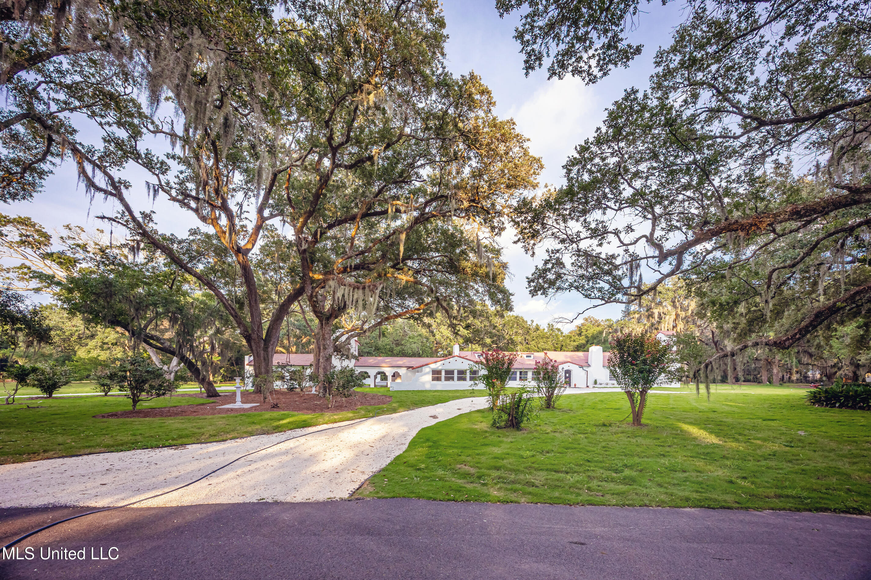 9777 Pointe Aux Chenes Road Ocean Springs, MS 39564 - Photo 8 of 191 5F5A5316