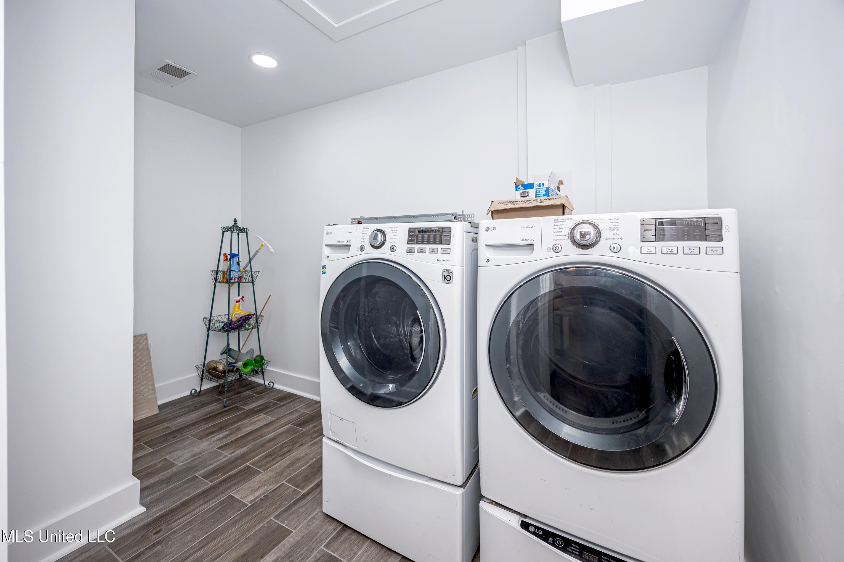 9777 Pointe Aux Chenes Road Ocean Springs, MS 39564 - Photo 83 of 191 5F5A6086