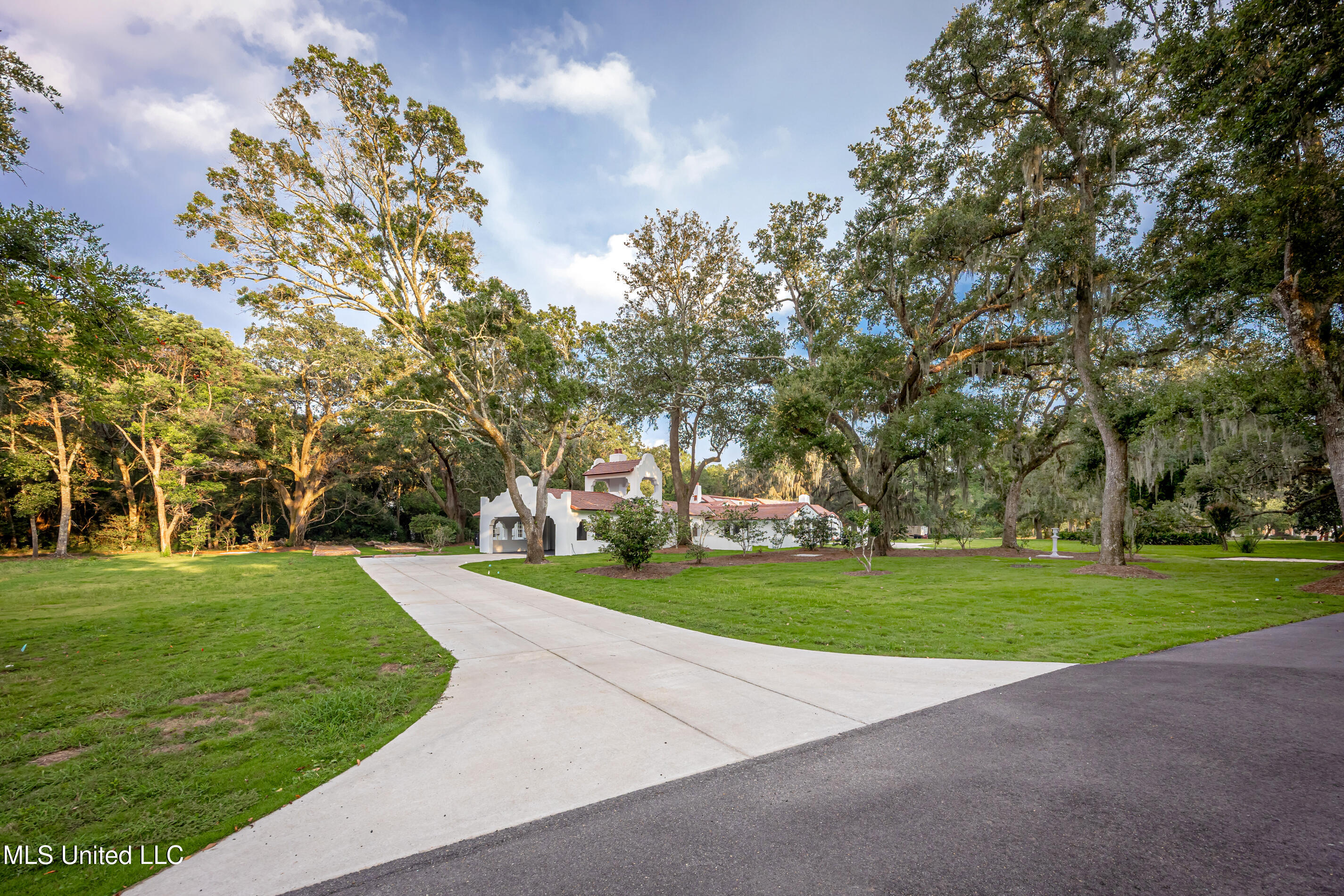 9777 Pointe Aux Chenes Road Ocean Springs, MS 39564 - Photo 10 of 191 5F5A5334