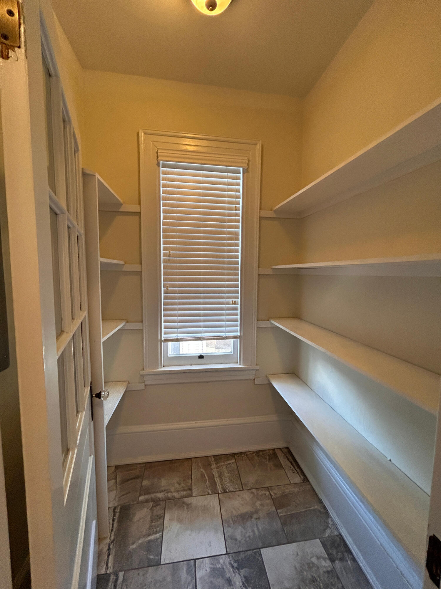 360 Walnut Avenue Southwest, Unit B Roanoke, VA 24016 - Photo 23 of 60 IMG_8255