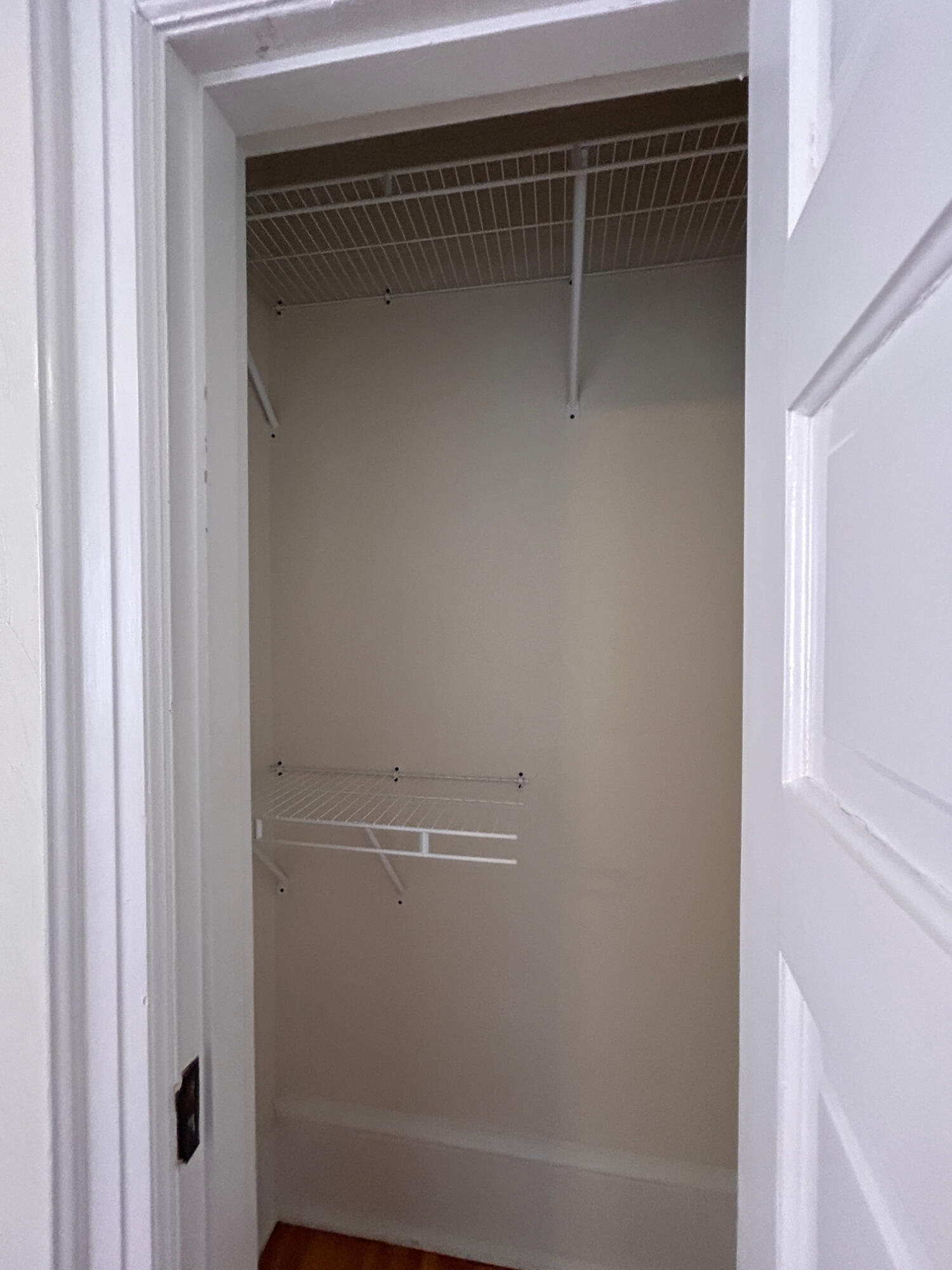 360 Walnut Avenue Southwest, Unit B Roanoke, VA 24016 - Photo 33 of 60 IMG_8281