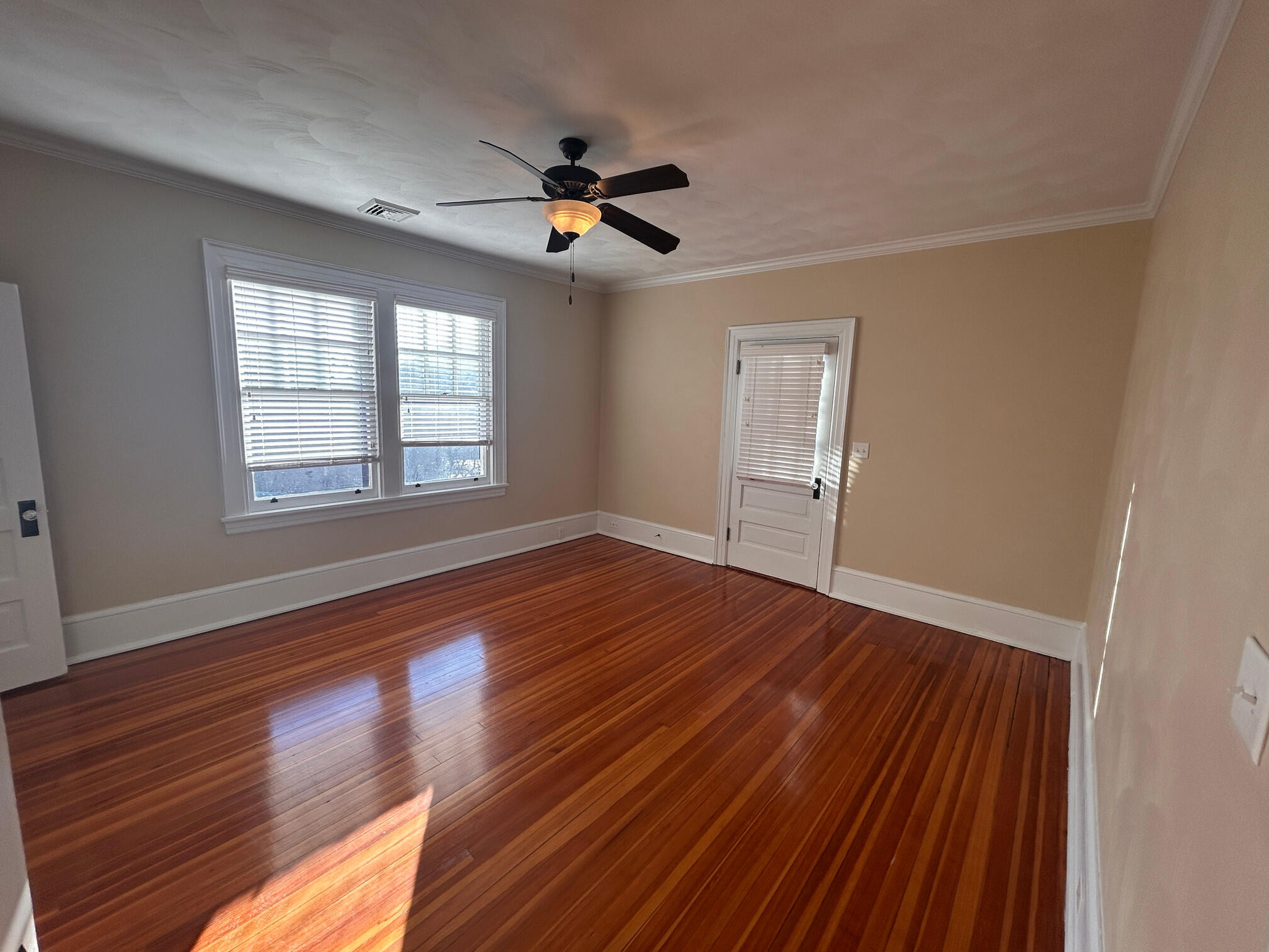 360 Walnut Avenue Southwest, Unit B Roanoke, VA 24016 - Photo 41 of 60 16BR2