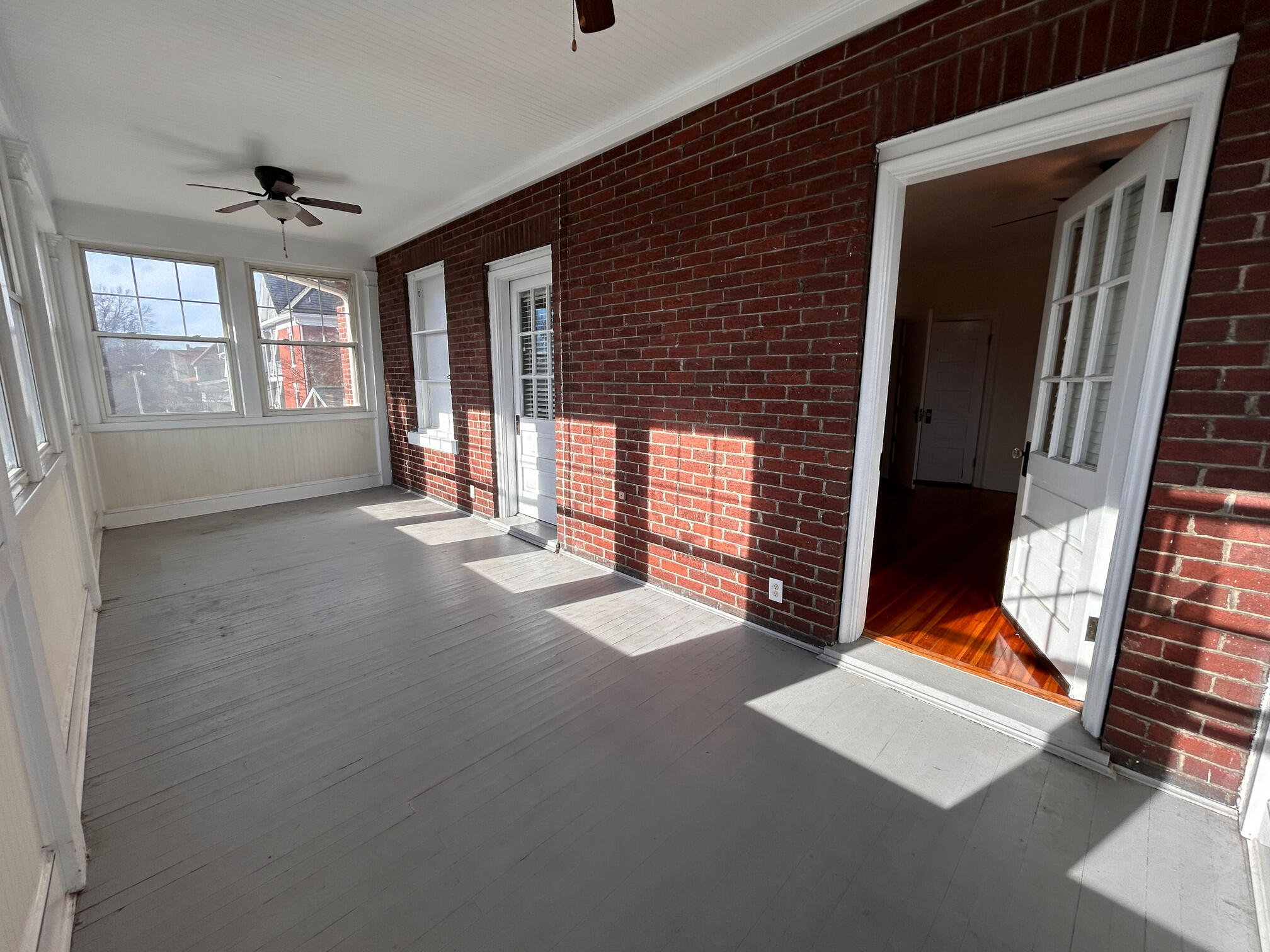 360 Walnut Avenue Southwest, Unit B Roanoke, VA 24016 - Photo 46 of 60 IMG_8302