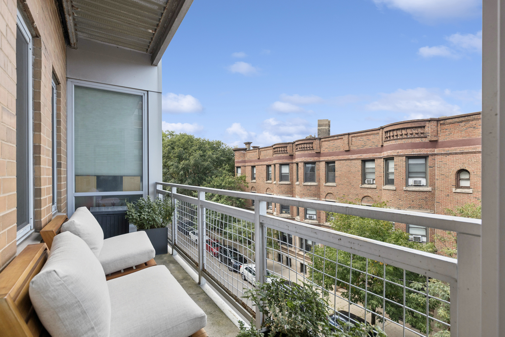3920 North Sheridan Road, Unit 301 Chicago, IL 60613 - Photo 25 of 29 Gallery Image 25