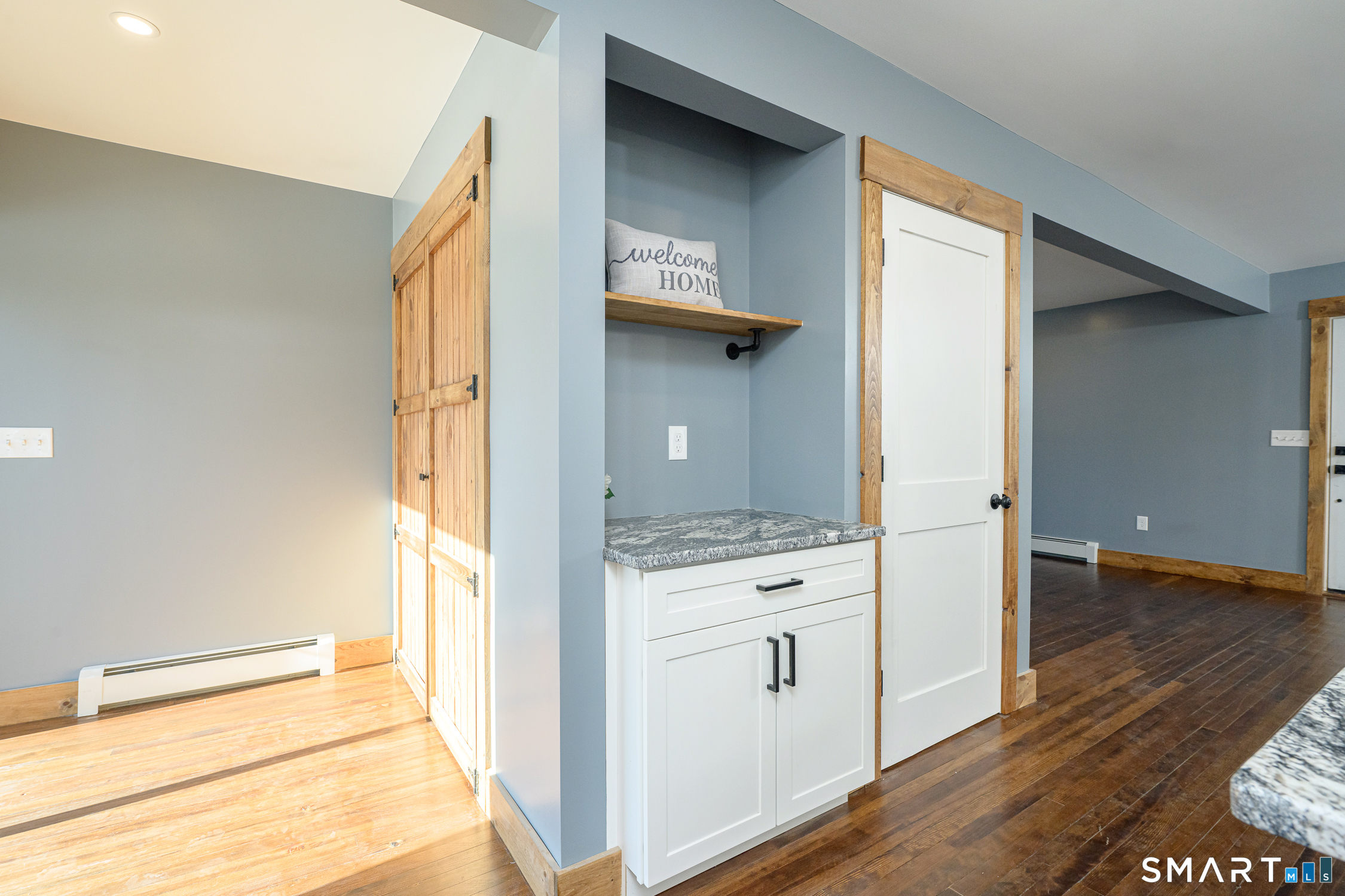 500 Old Colchester Road Montville, CT 06382 - Photo 14 of 34