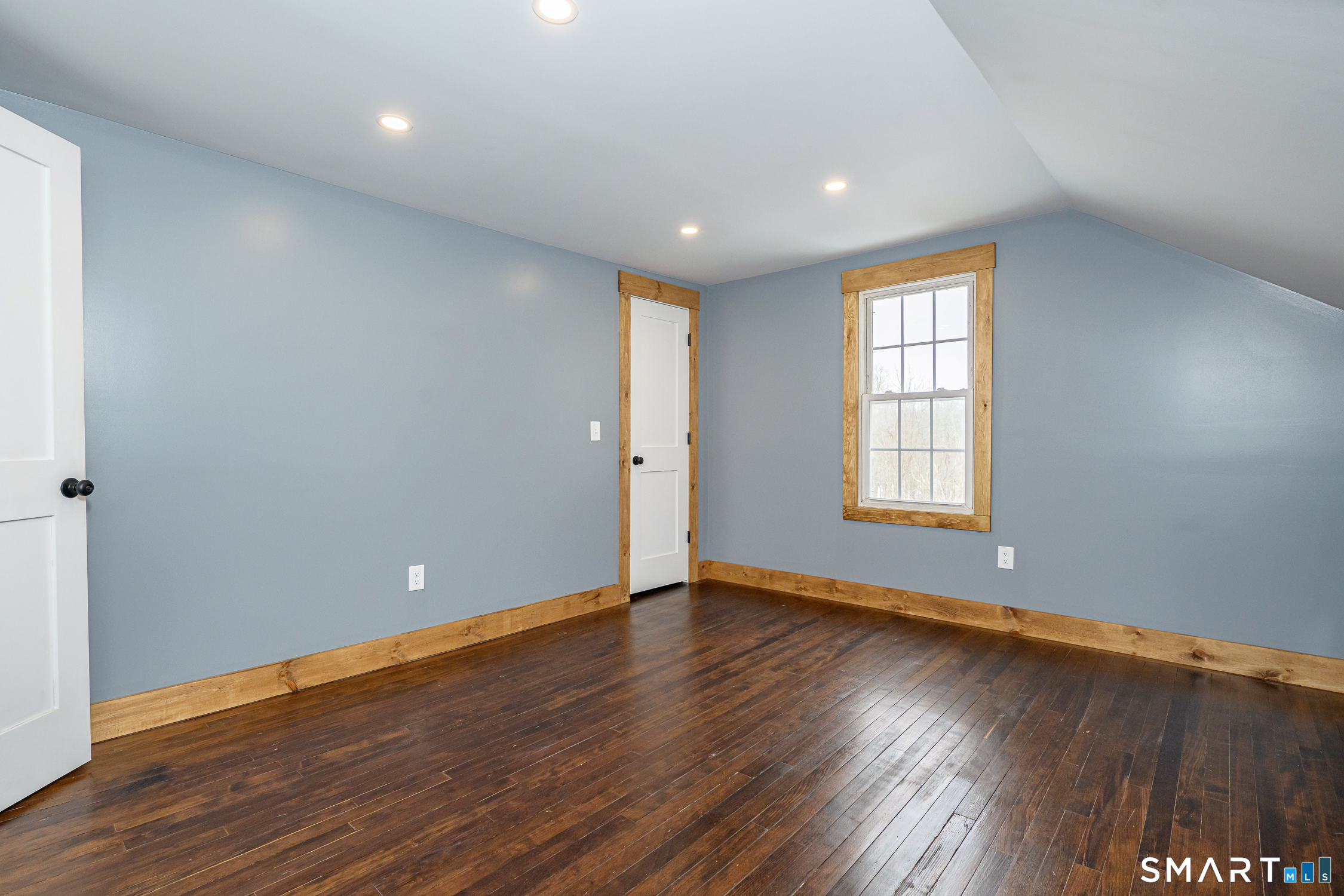 500 Old Colchester Road Montville, CT 06382 - Photo 23 of 34