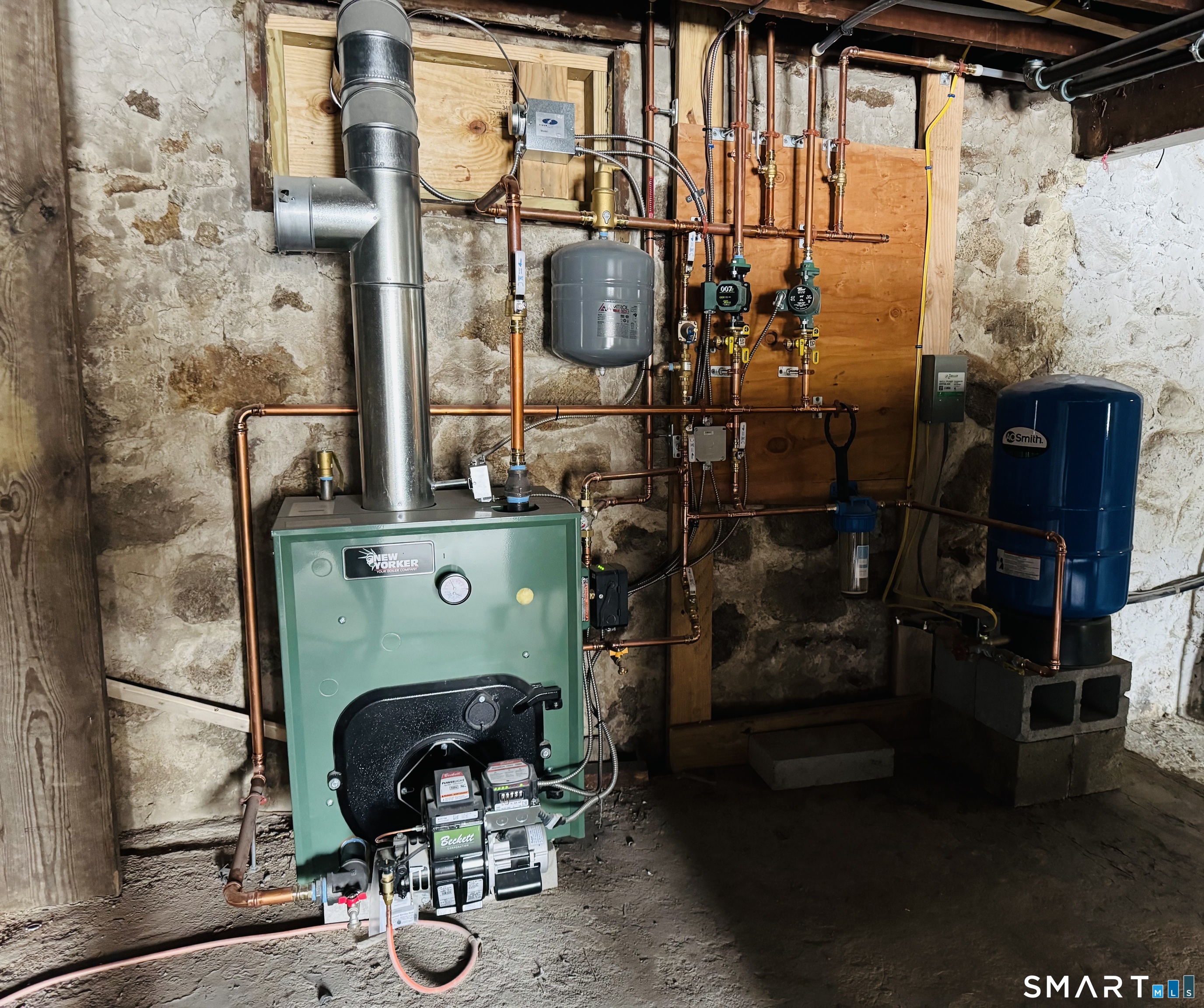 500 Old Colchester Road Montville, CT 06382 - Photo 33 of 34