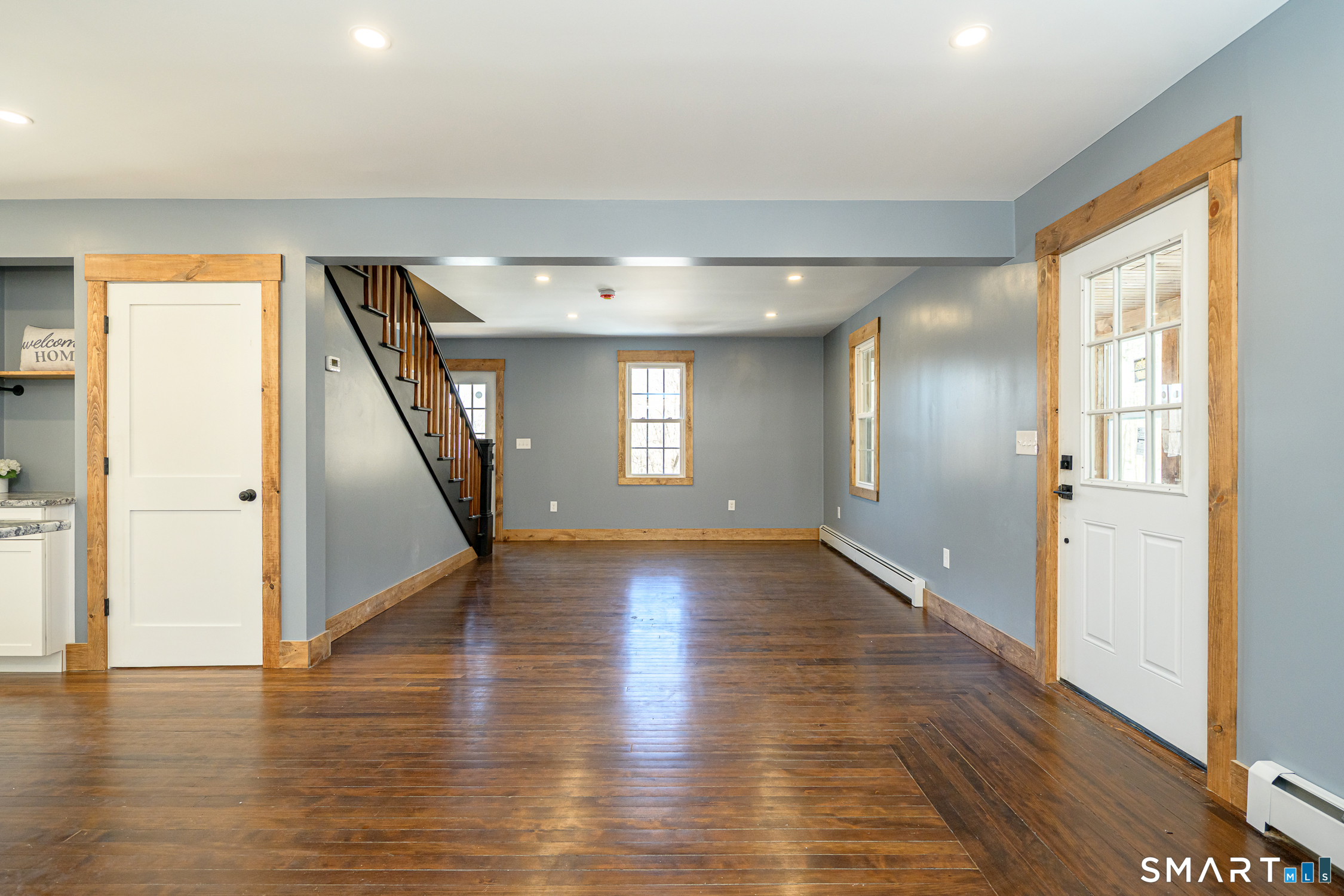 500 Old Colchester Road Montville, CT 06382 - Photo 6 of 34