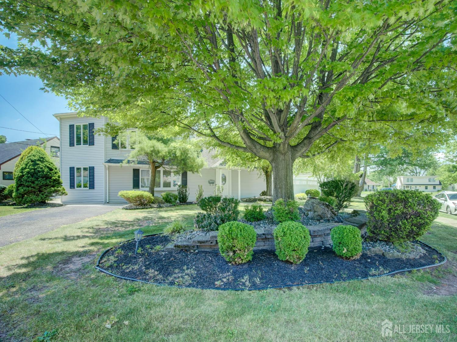 101 Idlewild Road Edison, NJ 08817 - Photo 2 of 42