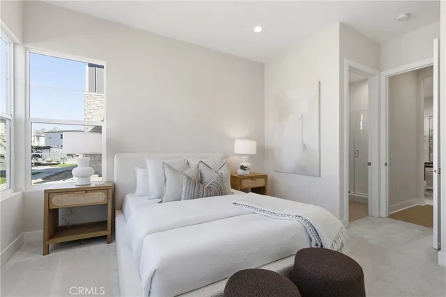 $2,499,000 | 130 Paddlewheel, Lake Forest, CA 92630