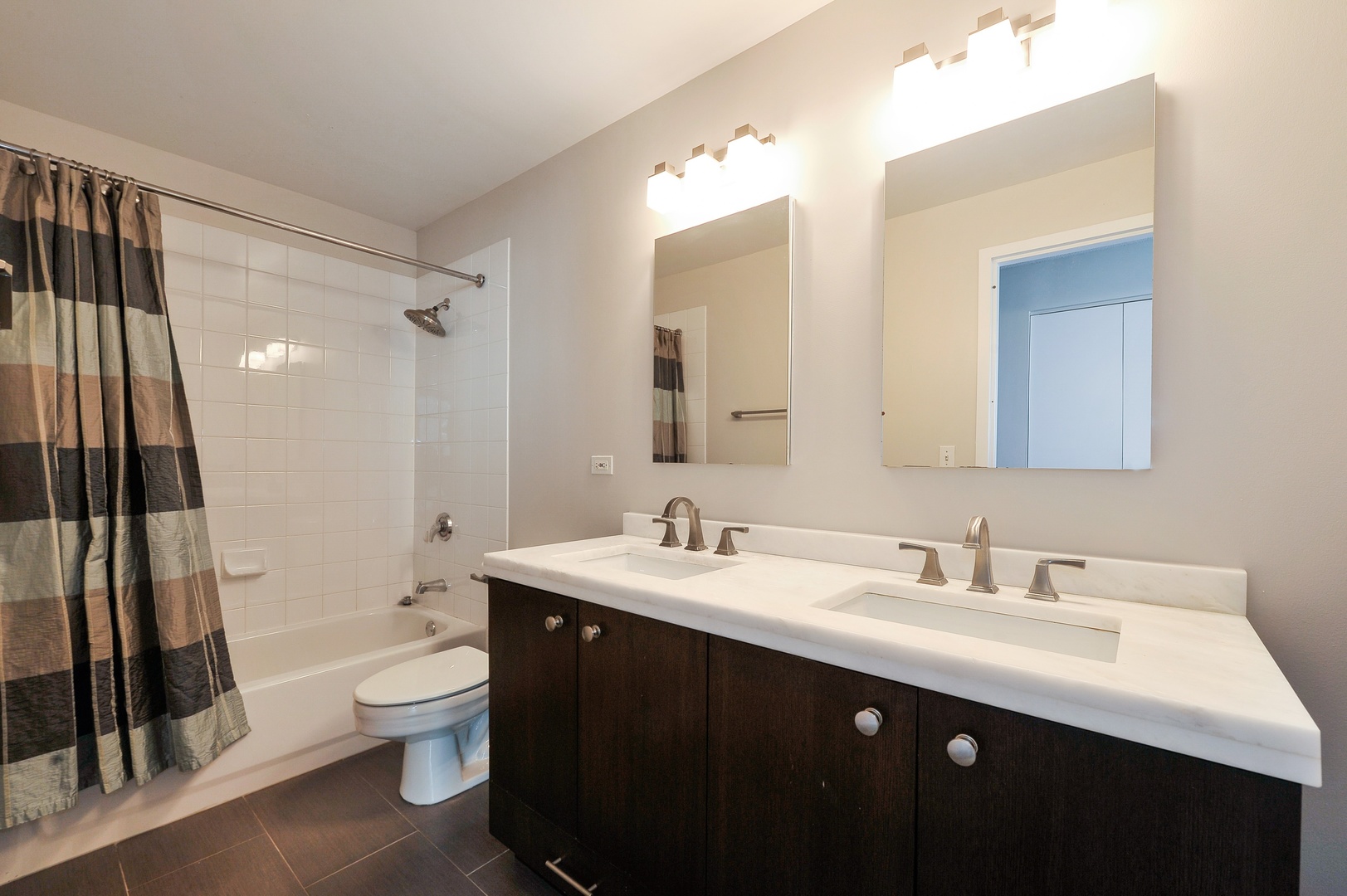 2 East Erie Street, Unit 1611 Chicago, IL 60611 - Photo 8 of 11