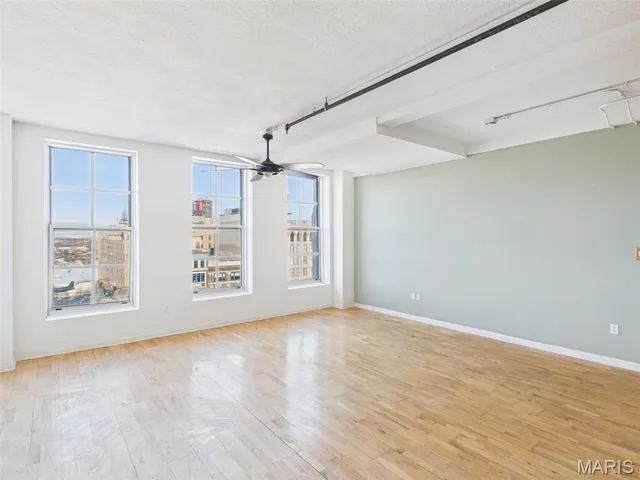 $1,200 | 1501 Locust Street, Unit 1002, St. Louis, MO 63103