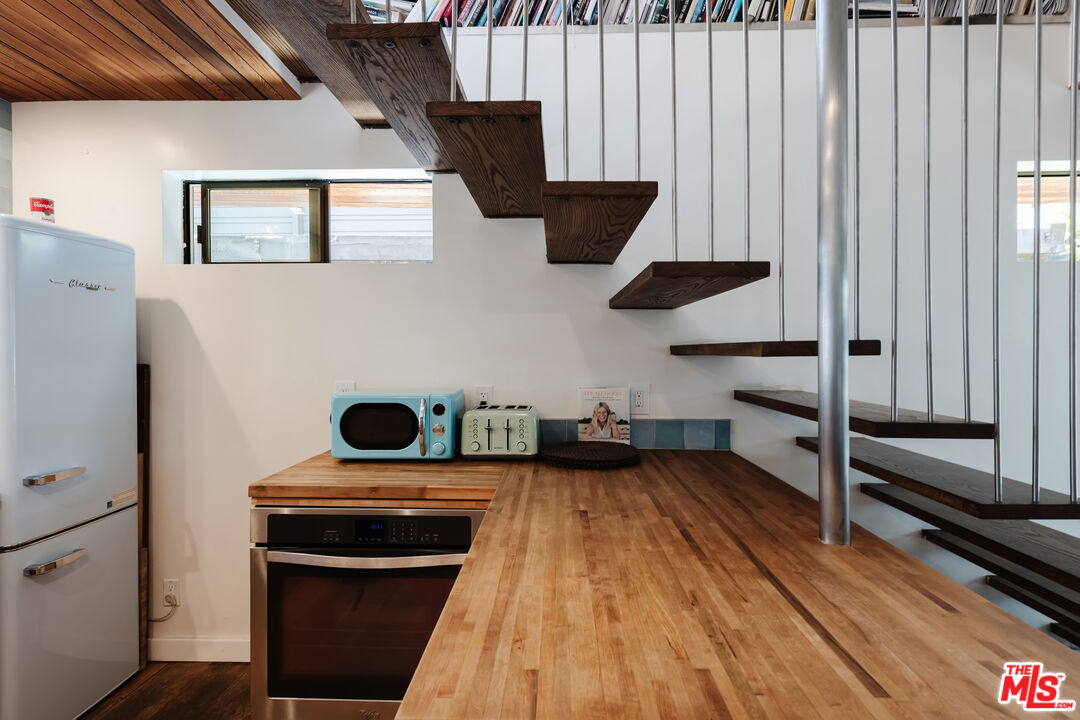 1001 Main Street Venice, CA 90291 - Photo 6 of 65