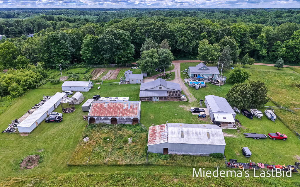 12915 Cassidy Road Bellevue, MI 49021 - Photo 36 of 128 12915CassidyRd-38LoRes