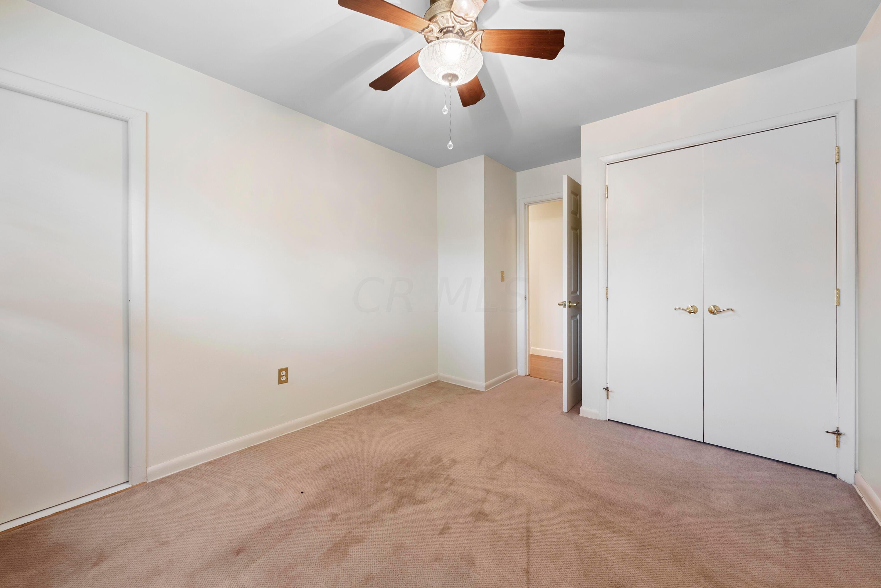2718 Mt Holyoke Road Columbus, OH 43221 - Photo 33 of 57 Bedroom 3