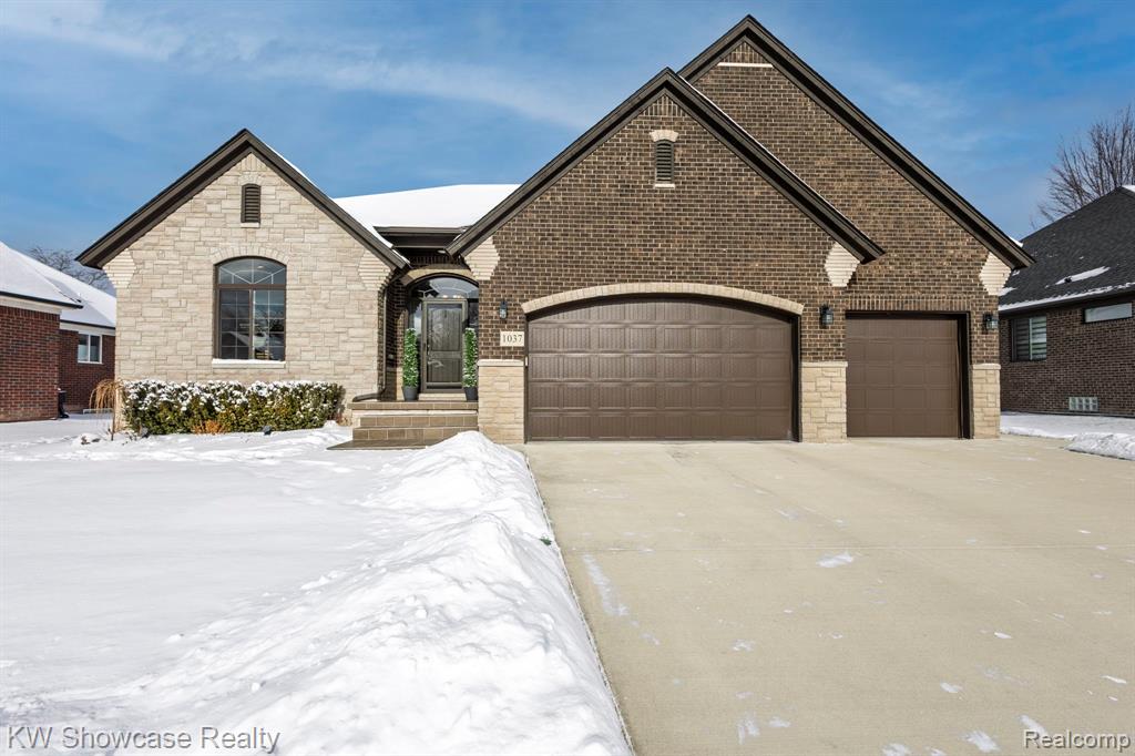 1037 Birkshire Ridge Rochester Hills, MI 48307 - Photo 3 of 44