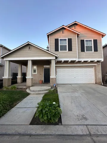 $2,450 | 721 West Fontaine Lane, Clovis, CA 93619