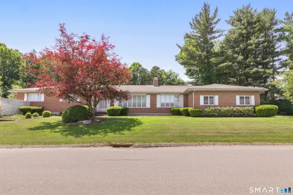 $429,900 | 319 Maybrook Road, Waterbury, CT 06708
