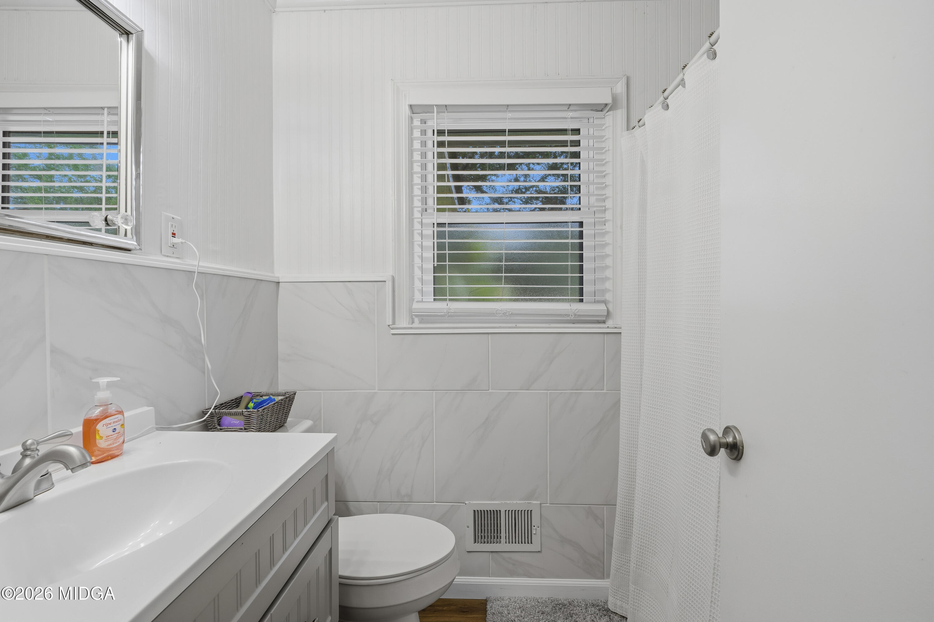 786 Windsor Road Macon, GA 31204 - Photo 24 of 45 786 Windsor Rd-05732