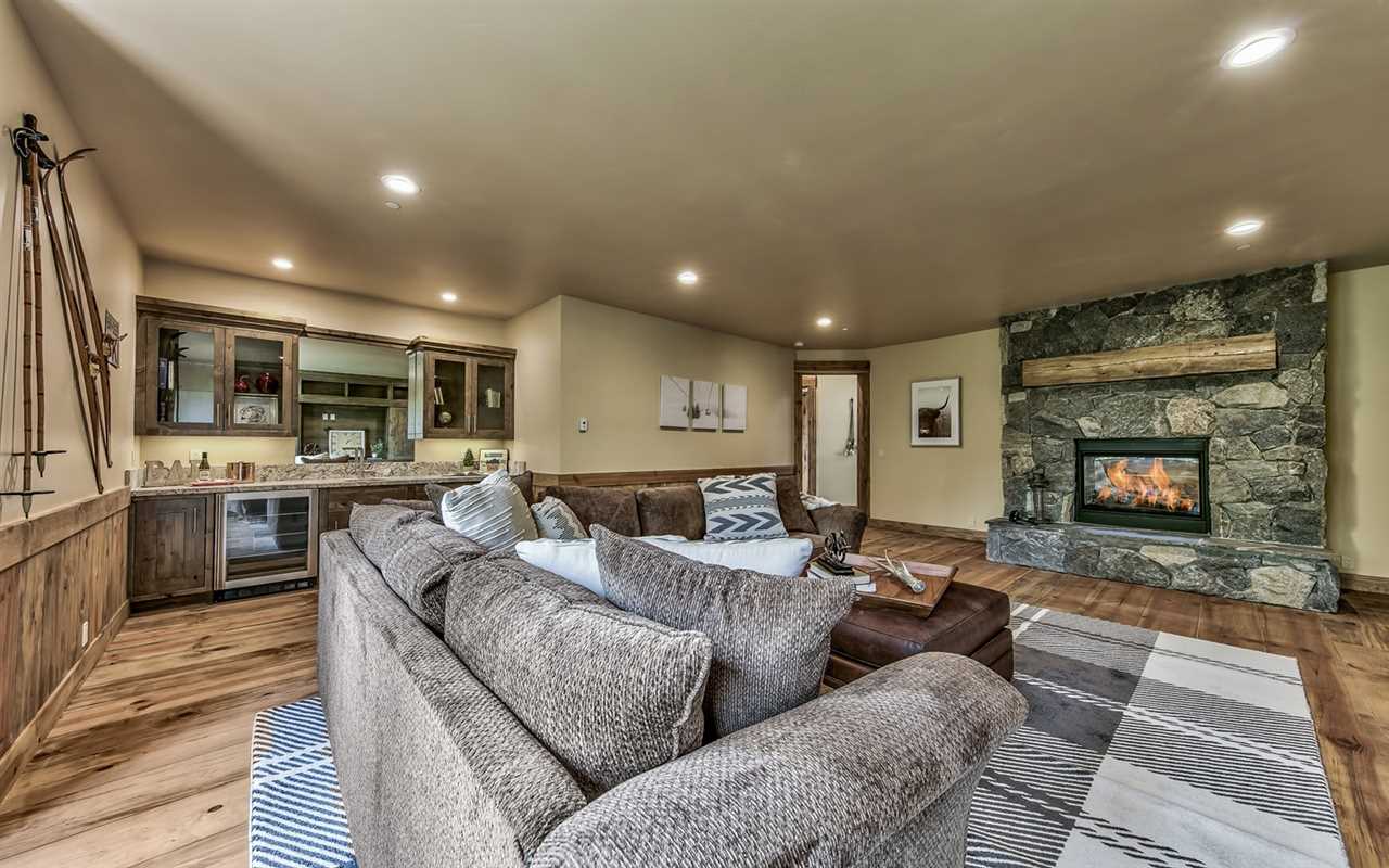 2110 Eagle Feather Truckee, CA 96161 - Photo 11 of 21