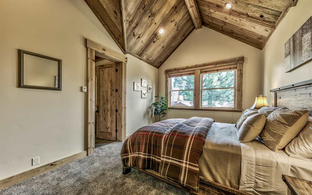 2110 Eagle Feather Truckee, CA 96161 - Photo 16 of 21