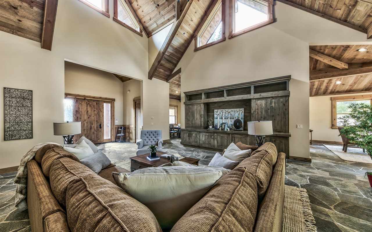 2110 Eagle Feather Truckee, CA 96161 - Photo 4 of 21