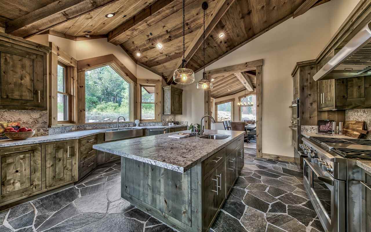 2110 Eagle Feather Truckee, CA 96161 - Photo 6 of 21