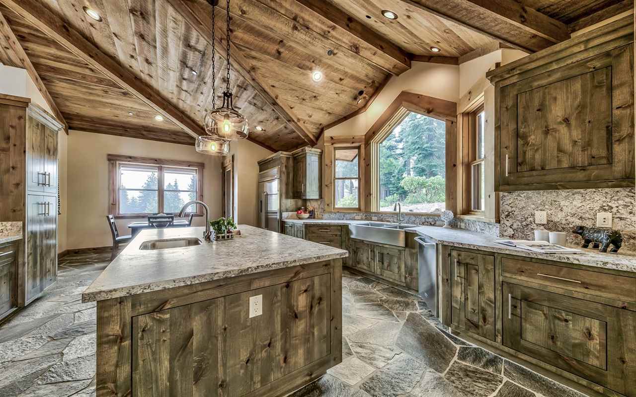 2110 Eagle Feather Truckee, CA 96161 - Photo 9 of 21